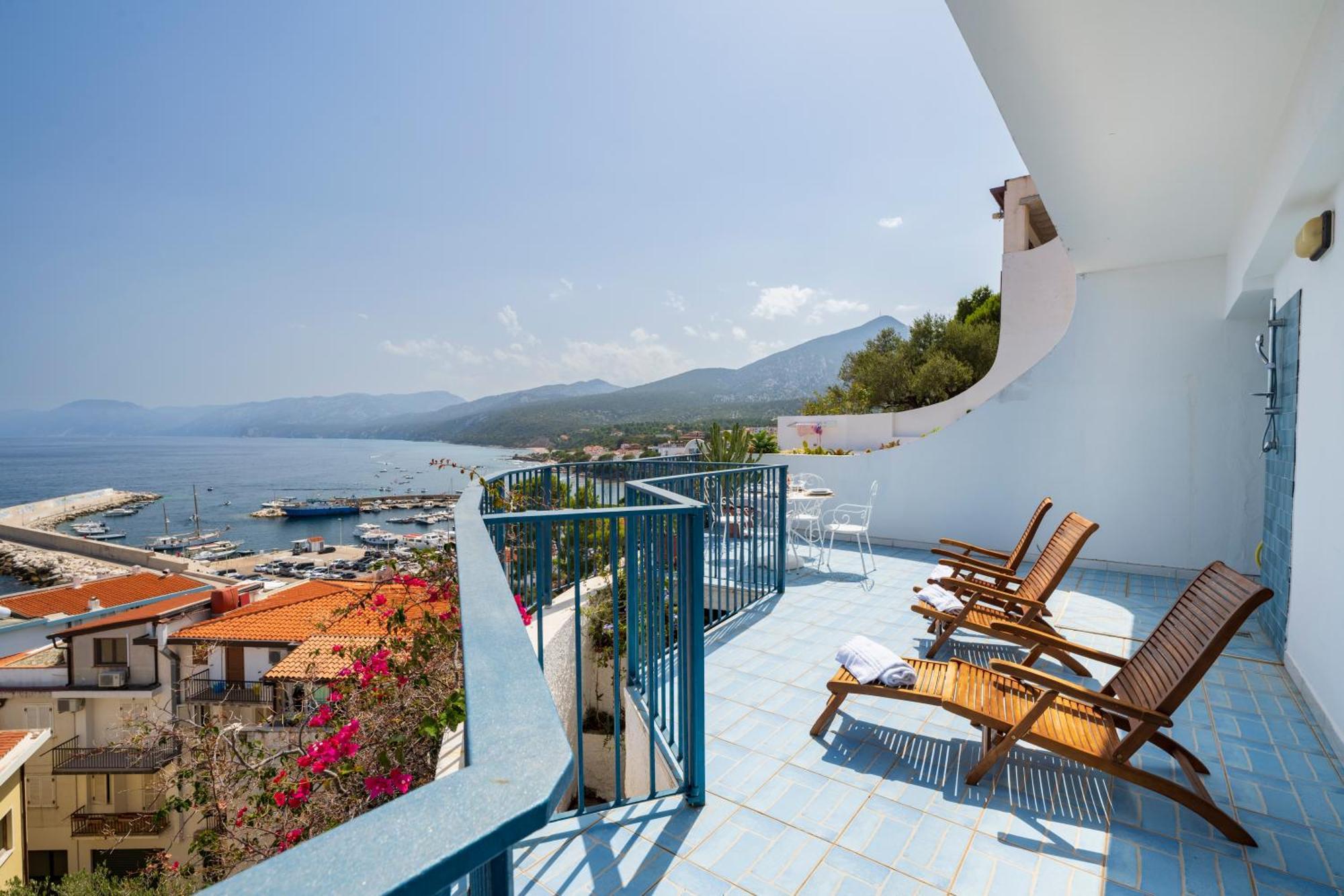 Seaview House Cala Gonone Apartment Luaran gambar
